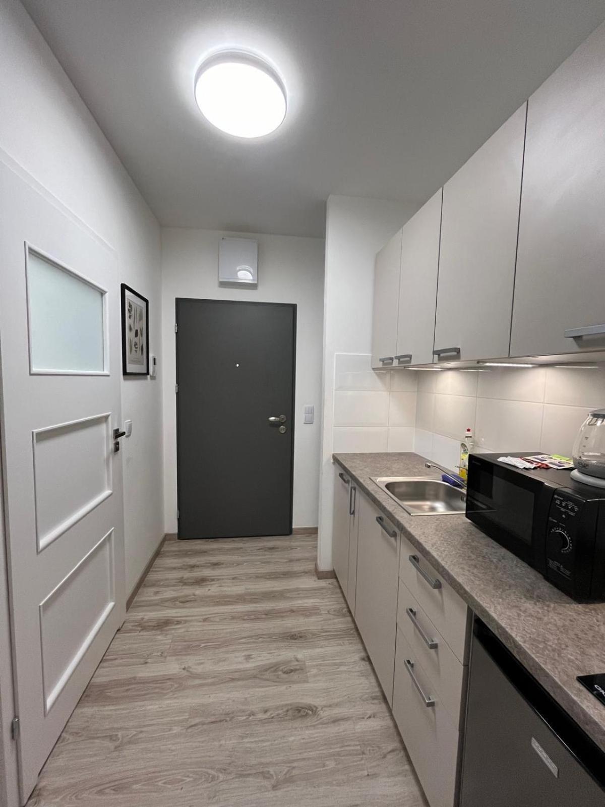 Wilenska Express Apartment Варшава Экстерьер фото